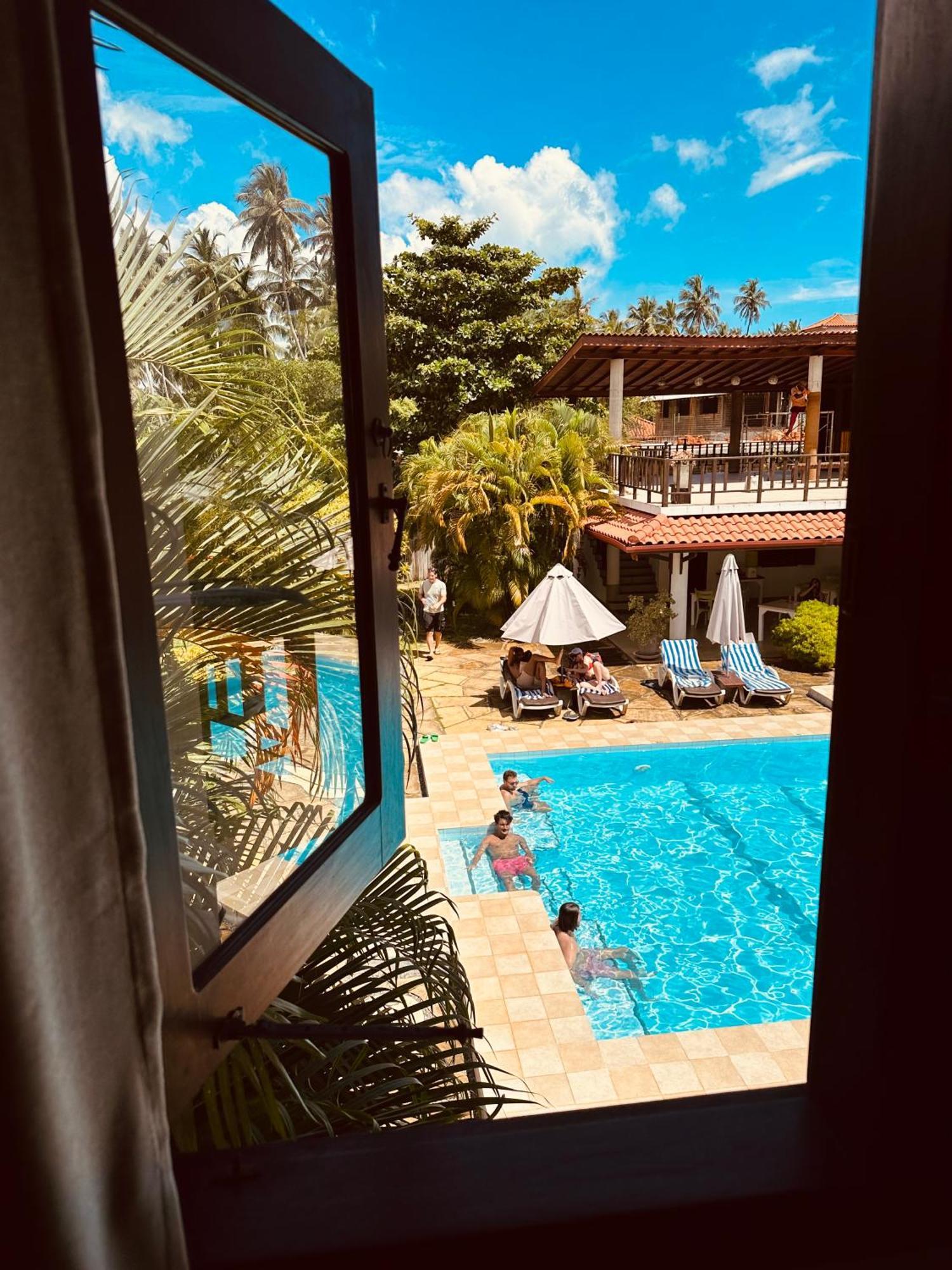 Green Parrot Beach Resort Tangalle Kültér fotó